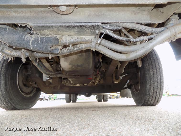 image for item DB8623 2002 Thomas Built Saf-T-Liner MVP school bus