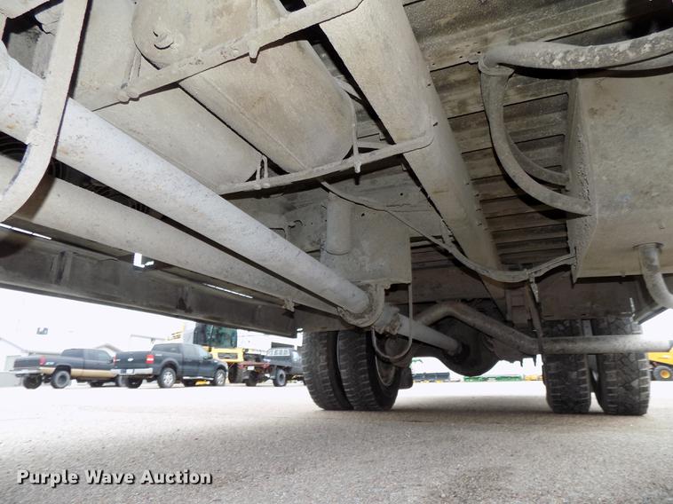 image for item DB8623 2002 Thomas Built Saf-T-Liner MVP school bus