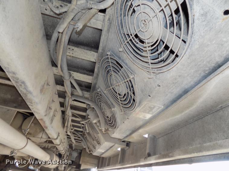 image for item DB8623 2002 Thomas Built Saf-T-Liner MVP school bus