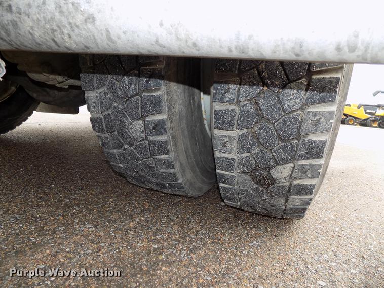 image for item DB8623 2002 Thomas Built Saf-T-Liner MVP school bus