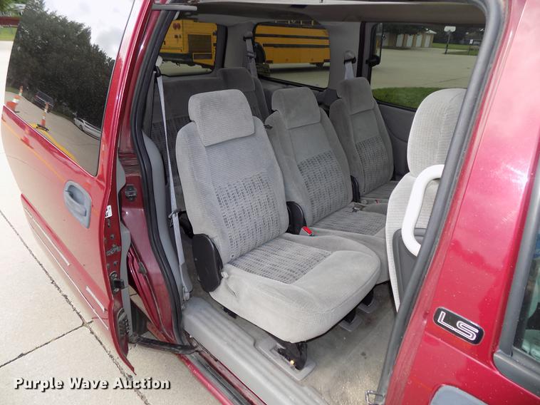 image for item DB8630 2004 Chevrolet Venture van