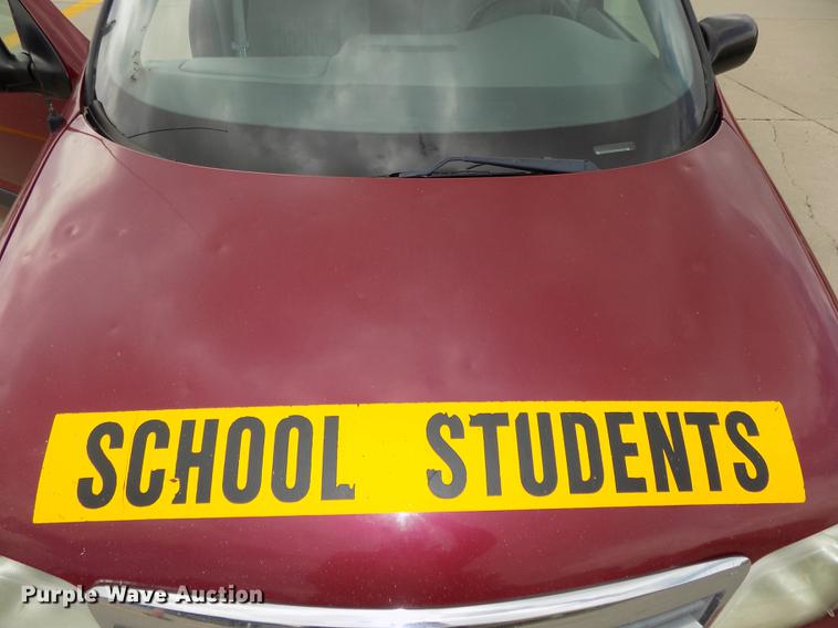 image for item DB8630 2004 Chevrolet Venture van