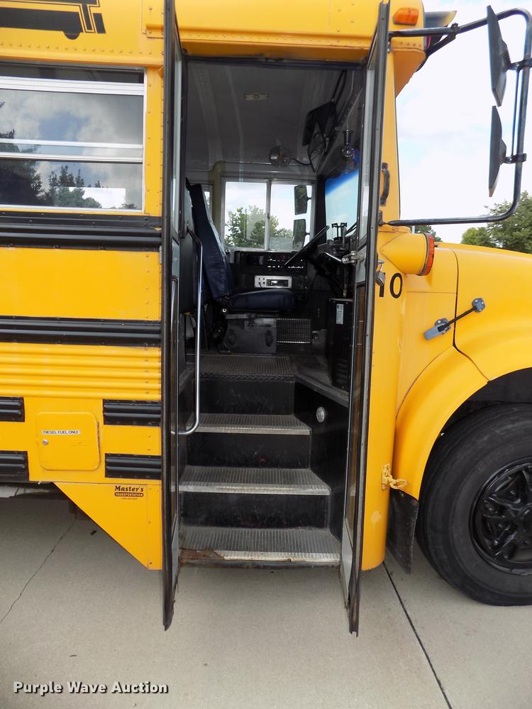 image for item DB8631 1992 International 3800 school bus