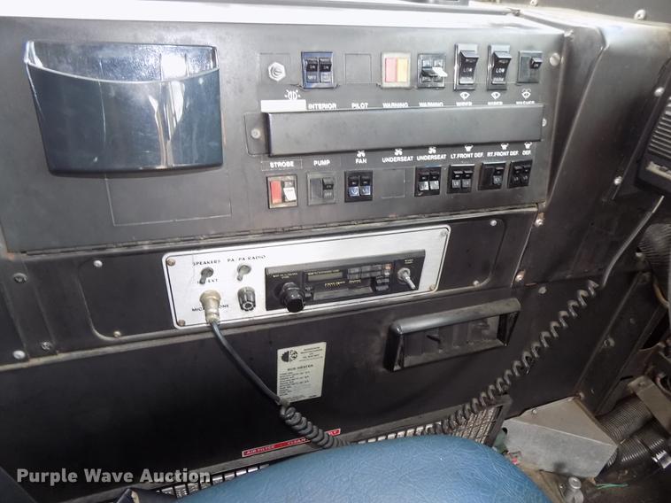image for item DB8631 1992 International 3800 school bus