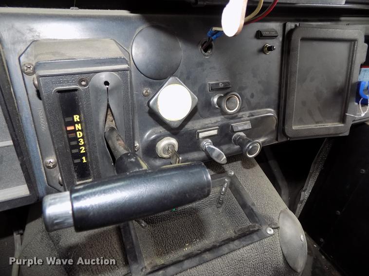 image for item DB8631 1992 International 3800 school bus