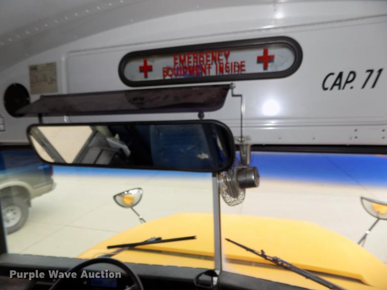 image for item DB8631 1992 International 3800 school bus