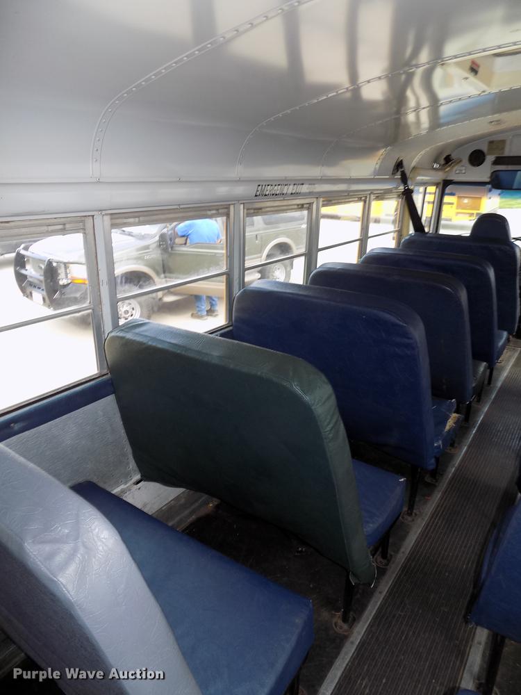 image for item DB8631 1992 International 3800 school bus