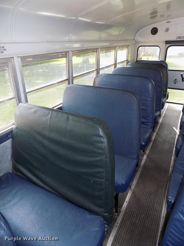 image for item DB8631 1992 International 3800 school bus