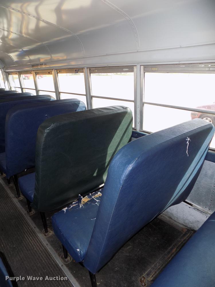 image for item DB8631 1992 International 3800 school bus