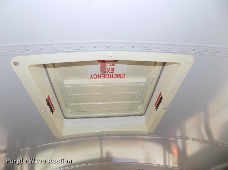 image for item DB8631 1992 International 3800 school bus