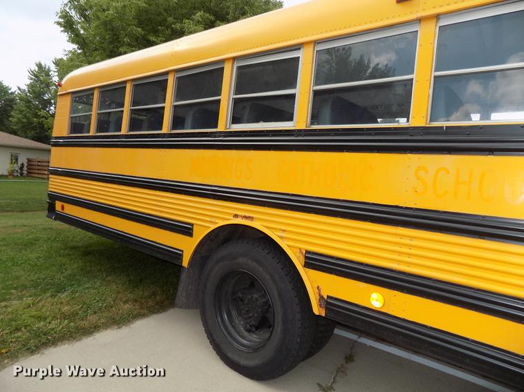 image for item DB8631 1992 International 3800 school bus