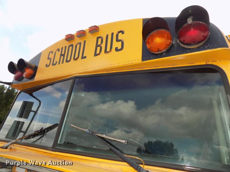 image for item DB8631 1992 International 3800 school bus