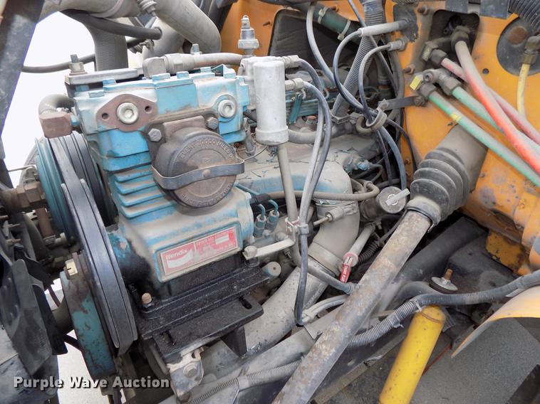 image for item DB8631 1992 International 3800 school bus