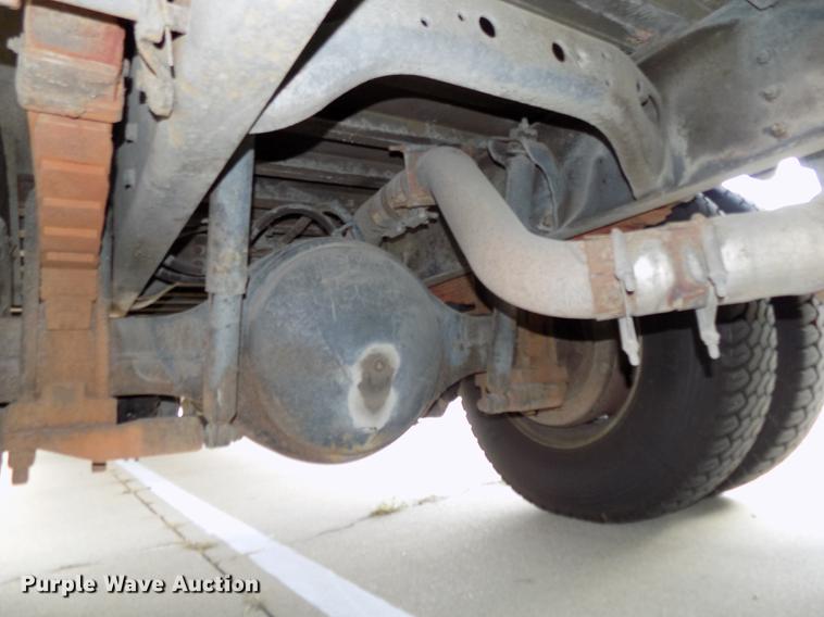 image for item DB8631 1992 International 3800 school bus