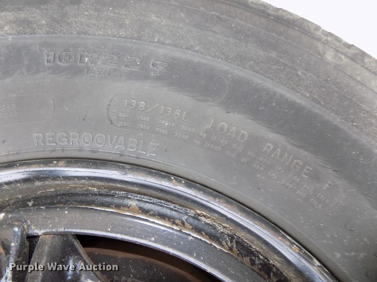 image for item DB8631 1992 International 3800 school bus