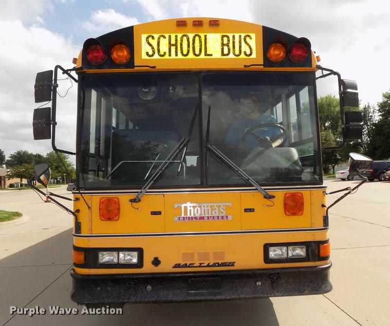 image for item DB8632 1999 Thomas Built Saf-T-Liner MVP school bus