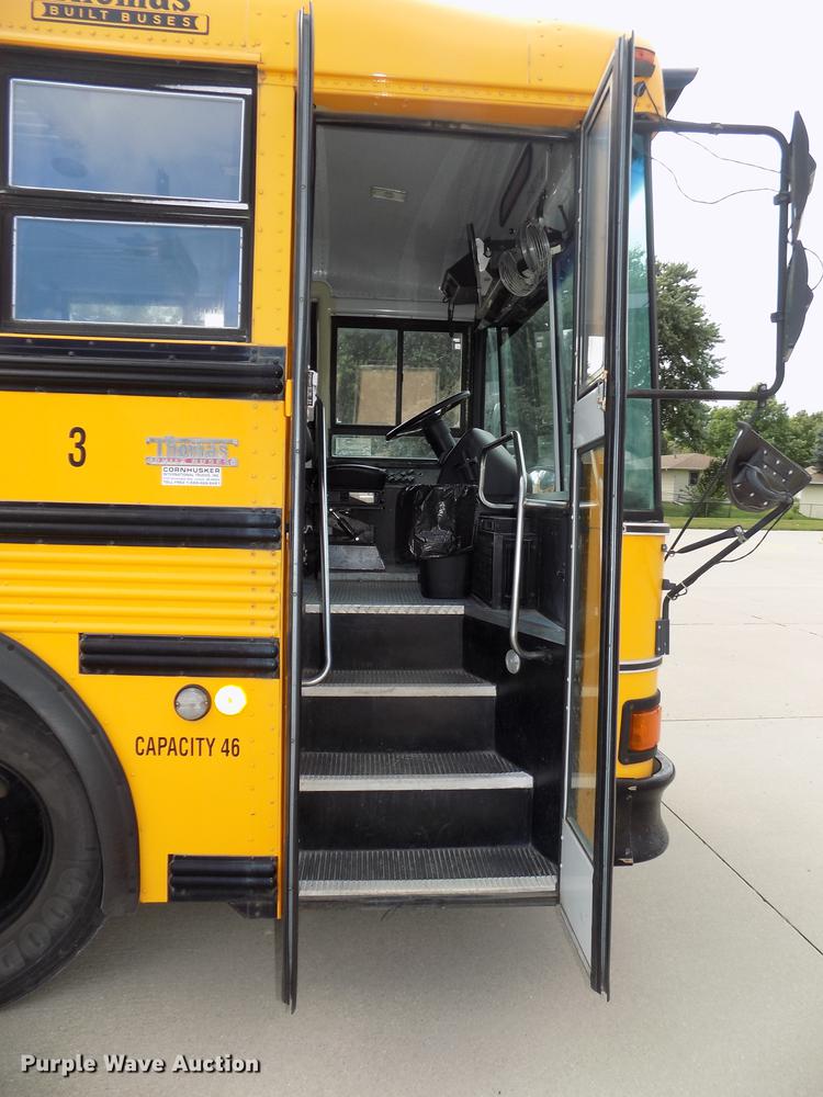 image for item DB8632 1999 Thomas Built Saf-T-Liner MVP school bus