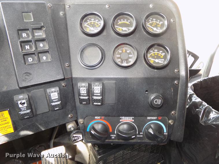 image for item DB8632 1999 Thomas Built Saf-T-Liner MVP school bus