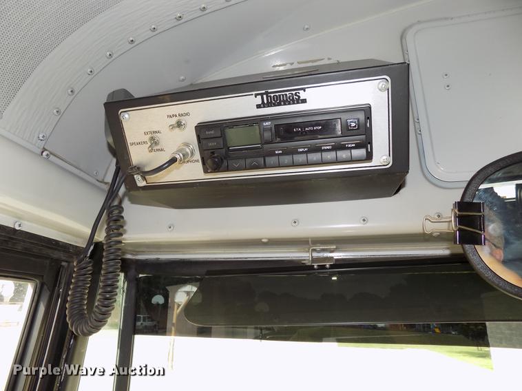 image for item DB8632 1999 Thomas Built Saf-T-Liner MVP school bus