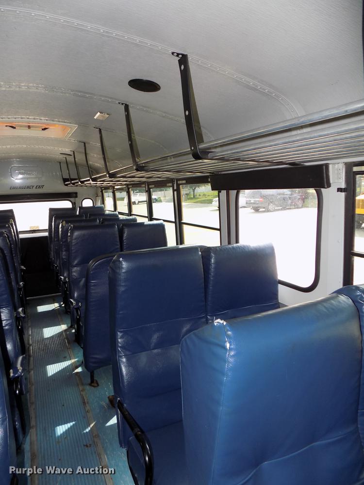 image for item DB8632 1999 Thomas Built Saf-T-Liner MVP school bus