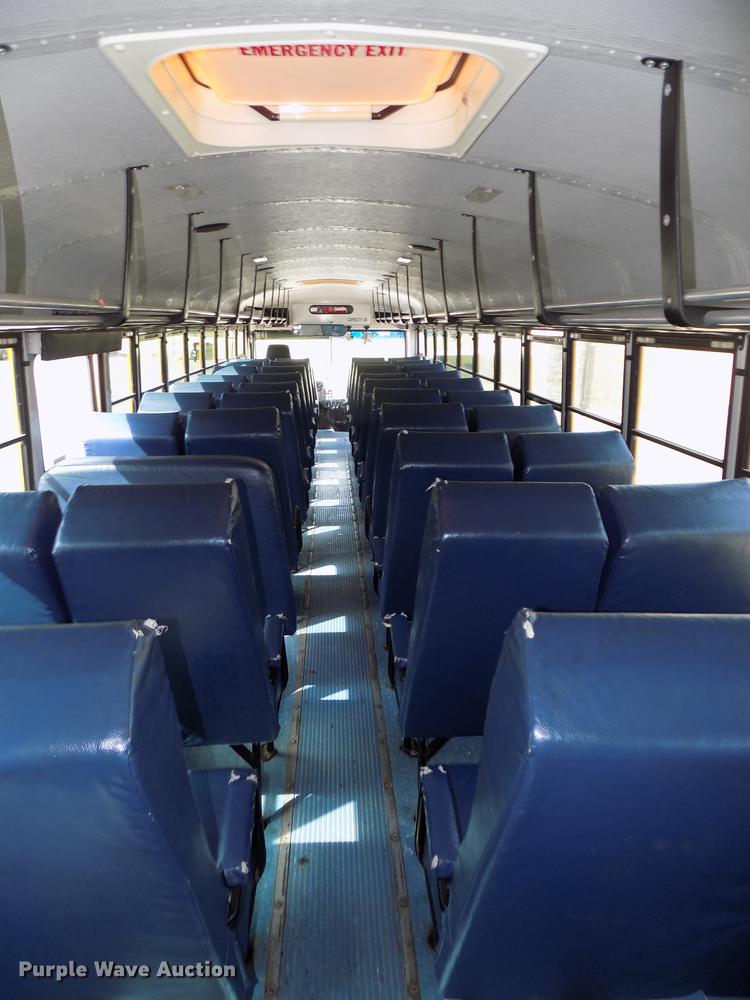 image for item DB8632 1999 Thomas Built Saf-T-Liner MVP school bus