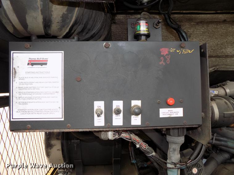 image for item DB8632 1999 Thomas Built Saf-T-Liner MVP school bus