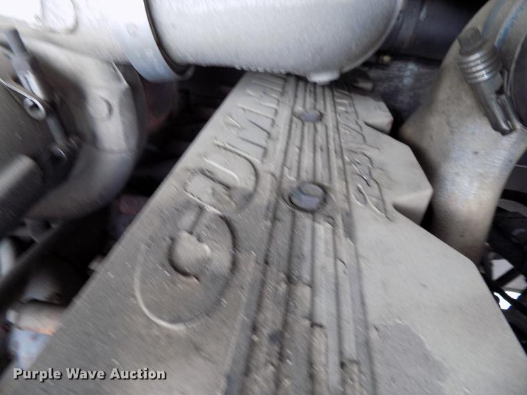 image for item DB8632 1999 Thomas Built Saf-T-Liner MVP school bus