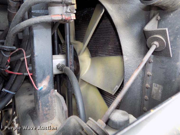 image for item DB8632 1999 Thomas Built Saf-T-Liner MVP school bus