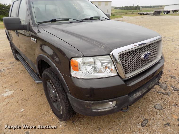 image for item DB9128 2005 Ford F150 Lariat SuperCrew pickup truck