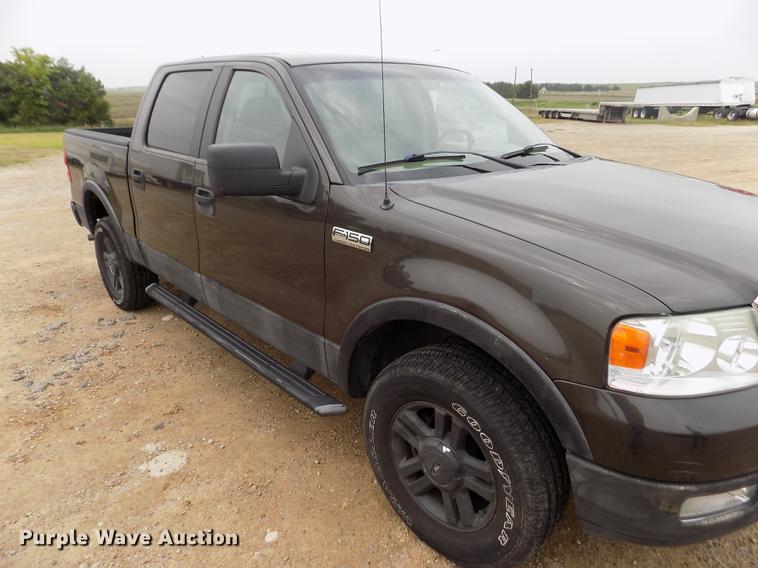 image for item DB9128 2005 Ford F150 Lariat SuperCrew pickup truck