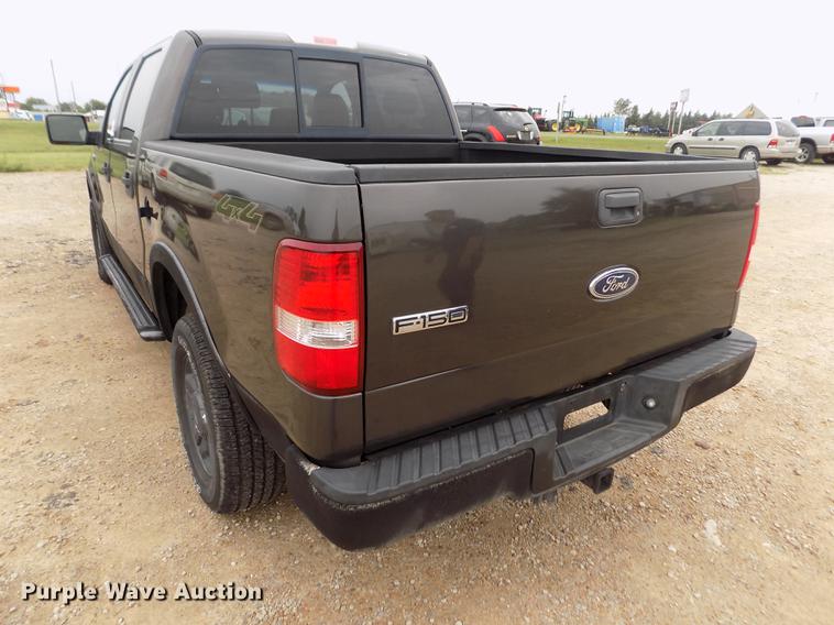 image for item DB9128 2005 Ford F150 Lariat SuperCrew pickup truck