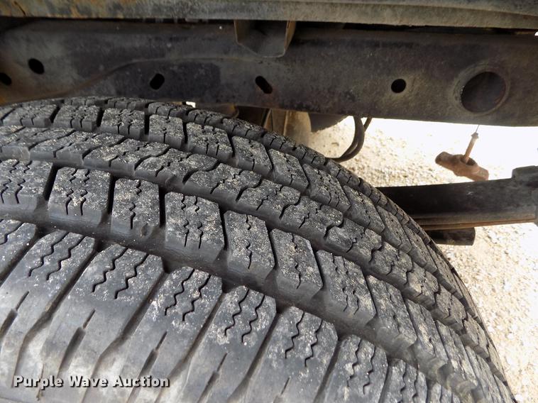 image for item DB9128 2005 Ford F150 Lariat SuperCrew pickup truck