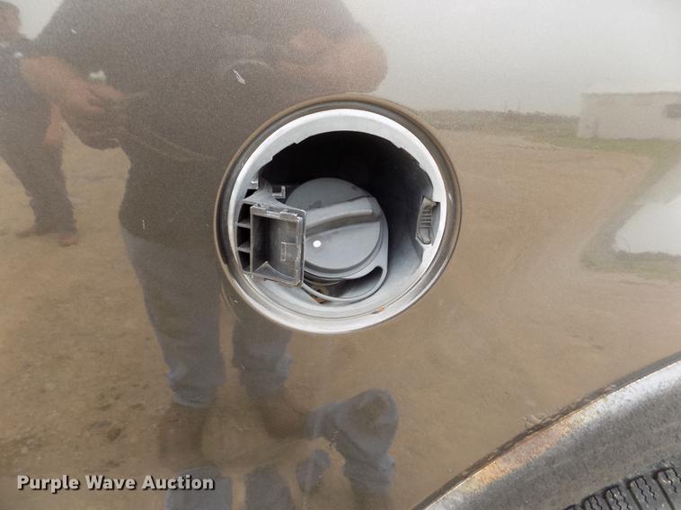 image for item DB9128 2005 Ford F150 Lariat SuperCrew pickup truck