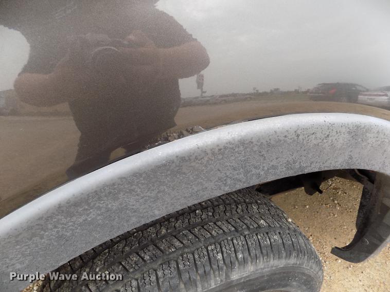 image for item DB9128 2005 Ford F150 Lariat SuperCrew pickup truck