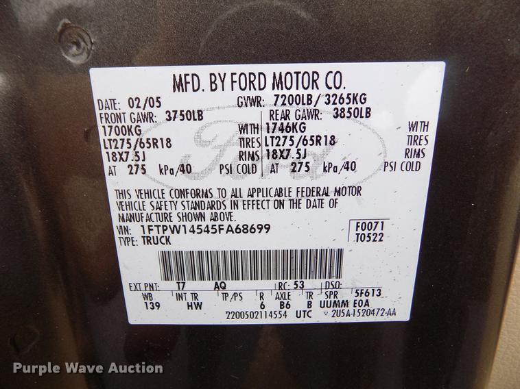 image for item DB9128 2005 Ford F150 Lariat SuperCrew pickup truck