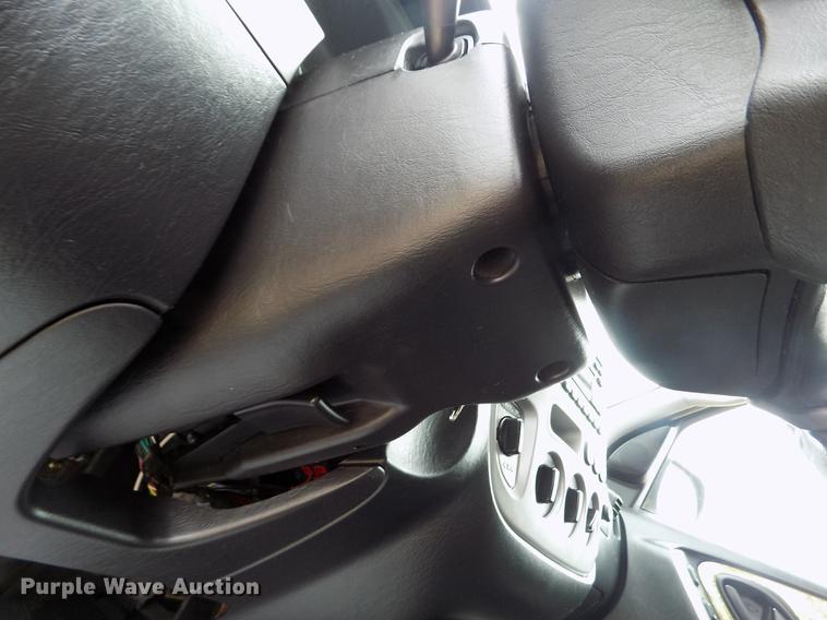 image for item DB9129 2004 Ford Escape SUV