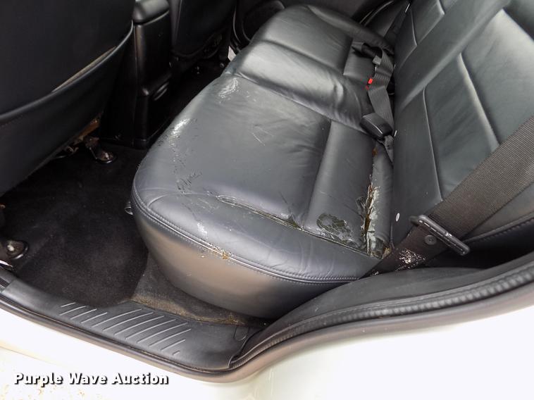 image for item DB9129 2004 Ford Escape SUV