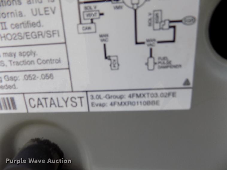 image for item DB9129 2004 Ford Escape SUV