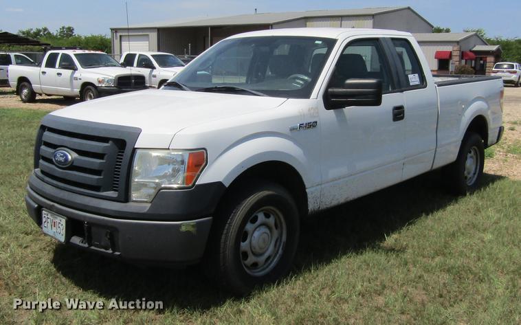 image for item DC0034 2010 Ford F150 XL SuperCab pickup truck