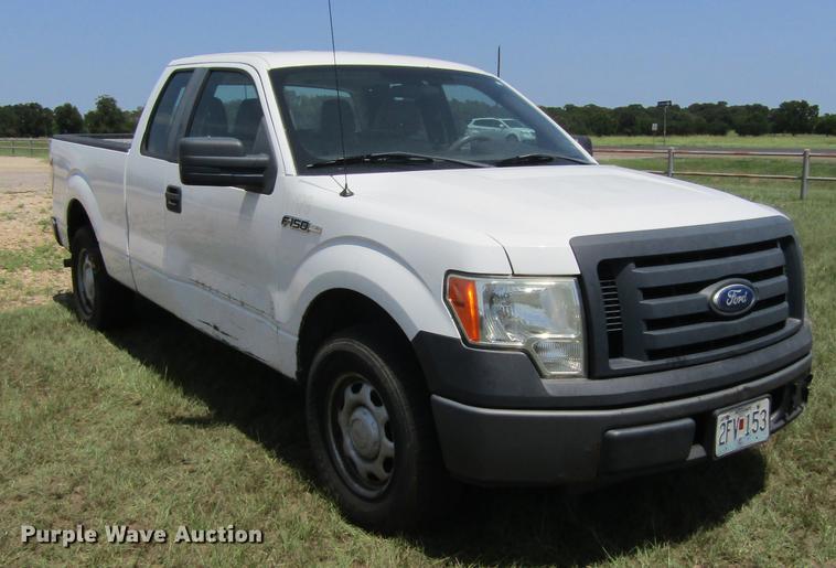 image for item DC0034 2010 Ford F150 XL SuperCab pickup truck