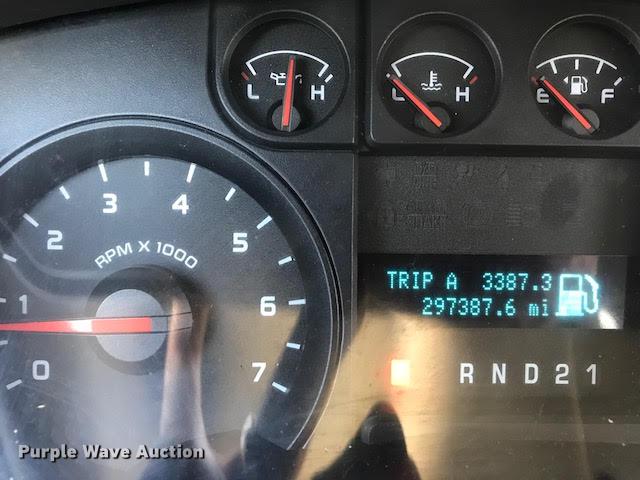 image for item DC0034 2010 Ford F150 XL SuperCab pickup truck