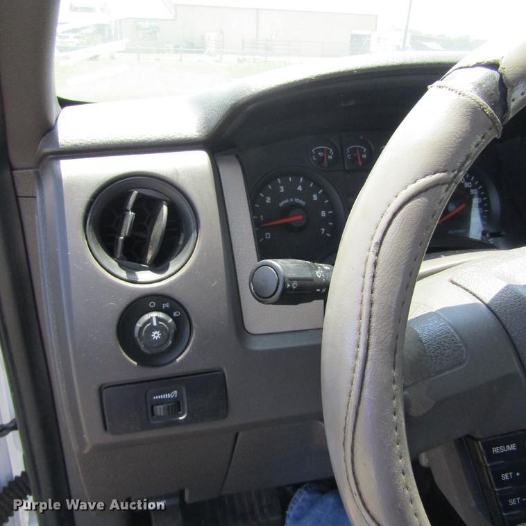 image for item DC0034 2010 Ford F150 XL SuperCab pickup truck