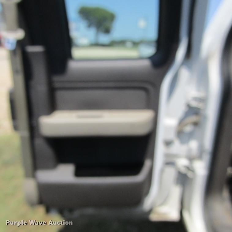 image for item DC0034 2010 Ford F150 XL SuperCab pickup truck