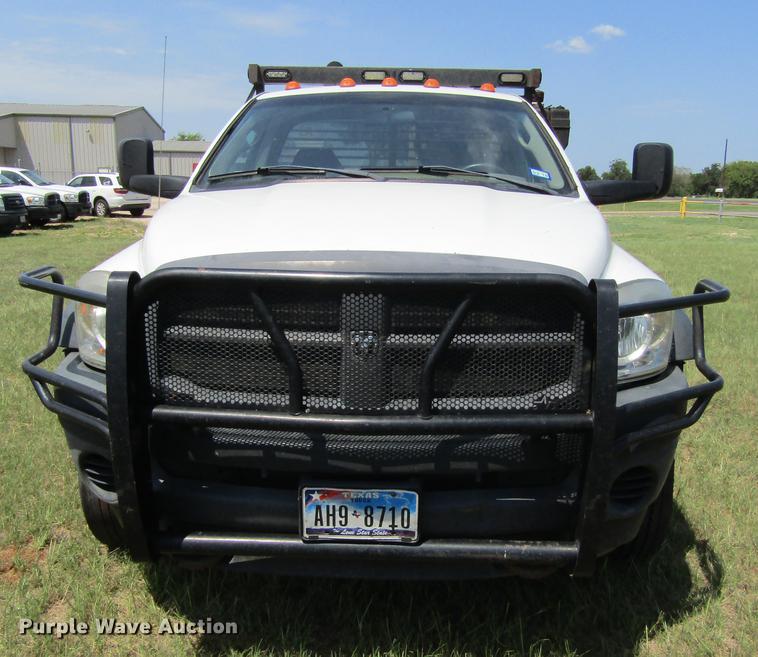 image for item DC0035 2008 Dodge Ram 4500 HD truck cab and chassis