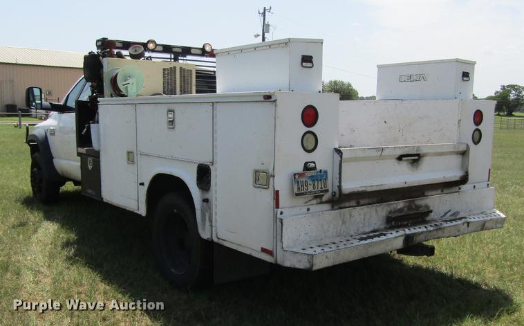 image for item DC0035 2008 Dodge Ram 4500 HD truck cab and chassis