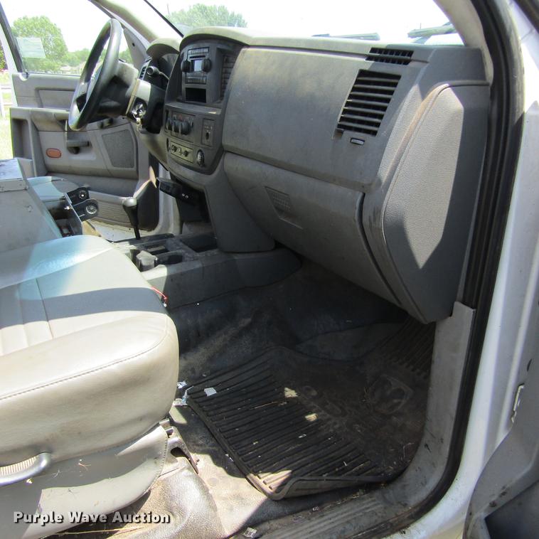 image for item DC0035 2008 Dodge Ram 4500 HD truck cab and chassis