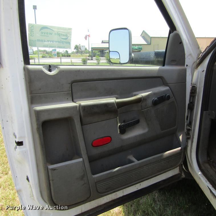 image for item DC0035 2008 Dodge Ram 4500 HD truck cab and chassis