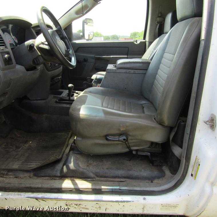 image for item DC0035 2008 Dodge Ram 4500 HD truck cab and chassis