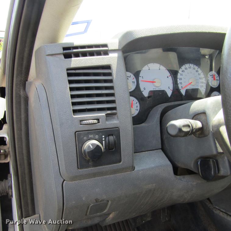 image for item DC0035 2008 Dodge Ram 4500 HD truck cab and chassis