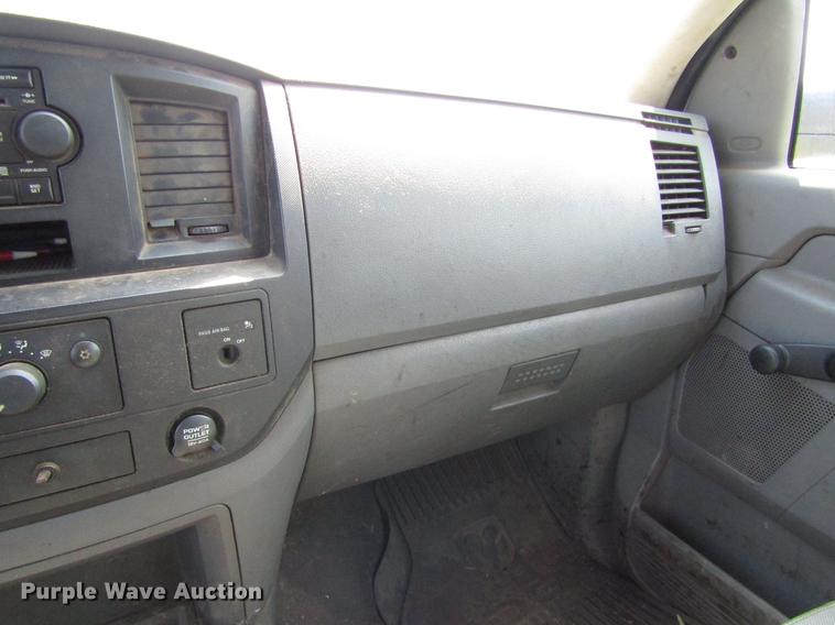 image for item DC0035 2008 Dodge Ram 4500 HD truck cab and chassis